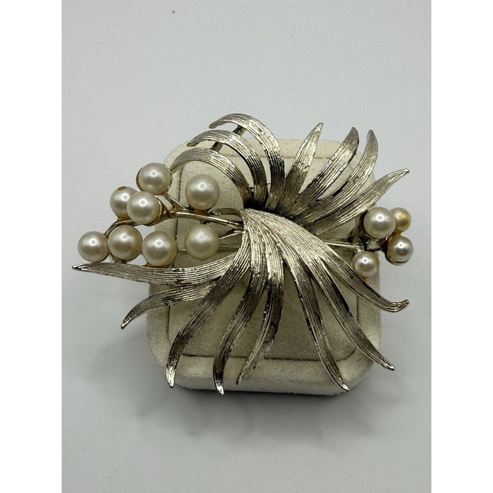 Vintage Lisner Brooch Silver Tone Faux Pearl Spray